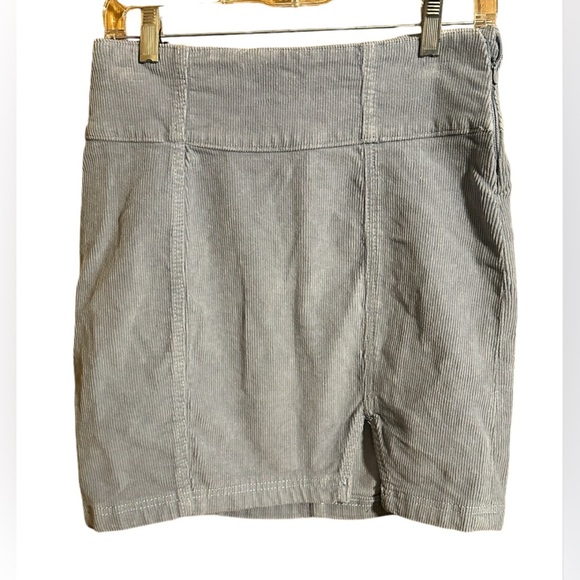 Juniors' S0® Front Slit Mini Skirt. Size 7/28. Blue-Gray. Curdoroy - Picture 2 of 7